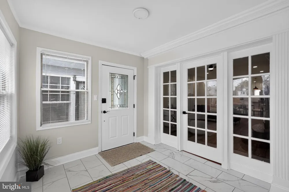 5633 FLORENCE AVENUE Philadelphia, PA 19143