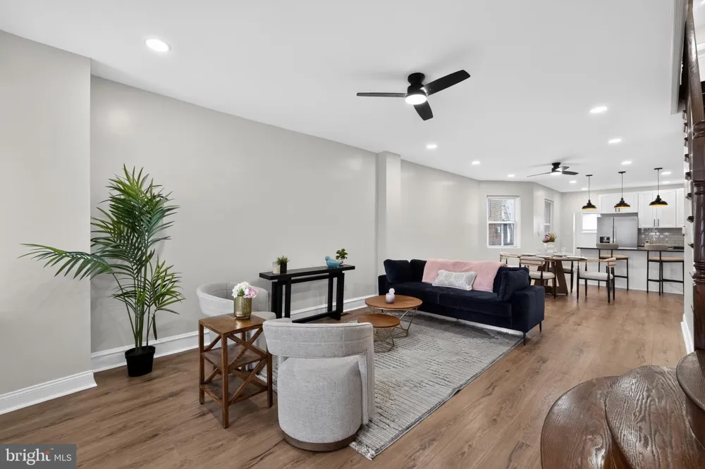 5633 FLORENCE AVENUE Philadelphia, PA 19143