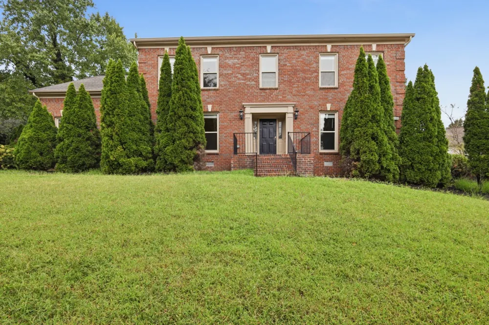 704 Postal Ct Brentwood, TN 37027