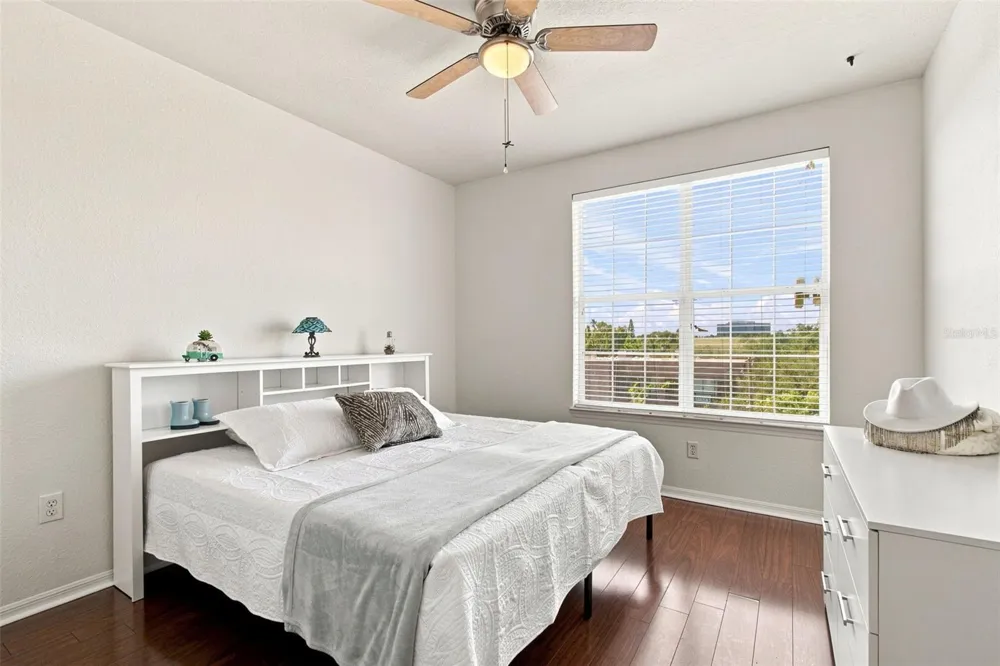 4221 W SPRUCE STREET #2425 Tampa, FL 33607