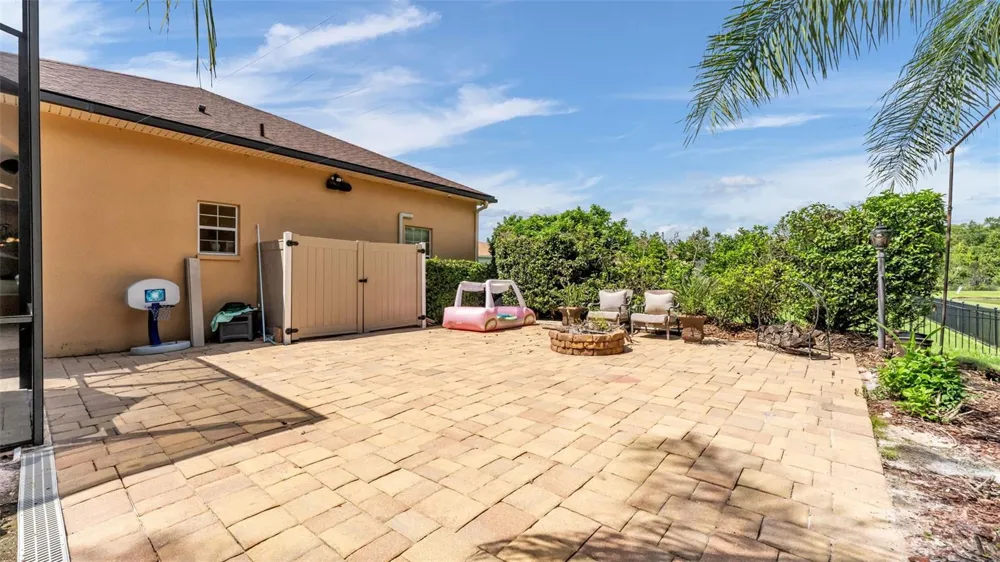 2943 OAK TREE LANE Lakeland, FL 33810