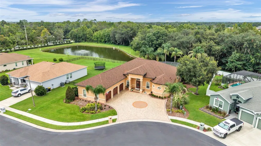 2943 OAK TREE LANE Lakeland, FL 33810