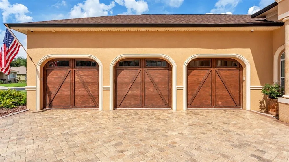 2943 OAK TREE LANE Lakeland, FL 33810
