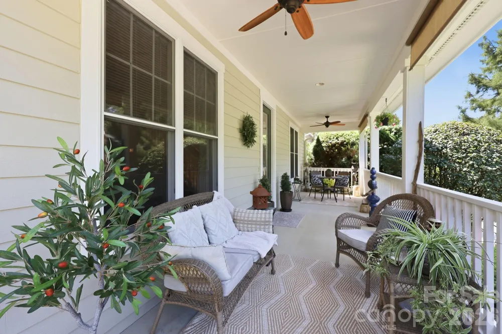 19 Oakhaven Terrace Asheville, NC 28803
