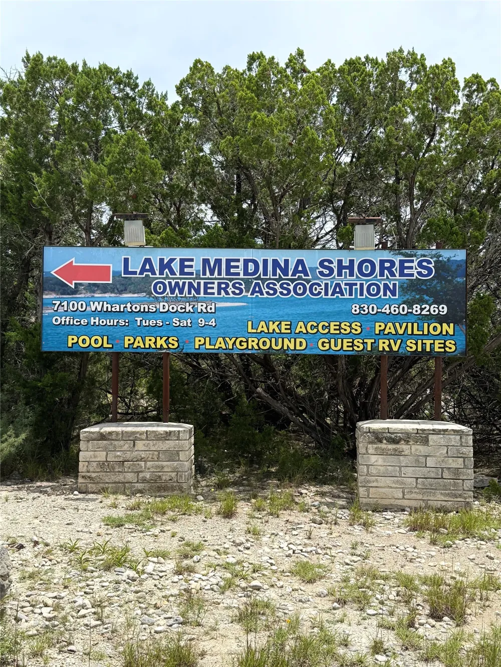 1424 Lakeshore Drive Bandera, TX 78003