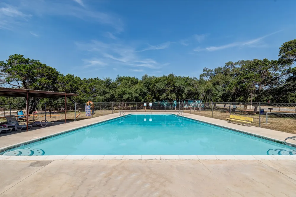 1424 Lakeshore Drive Bandera, TX 78003