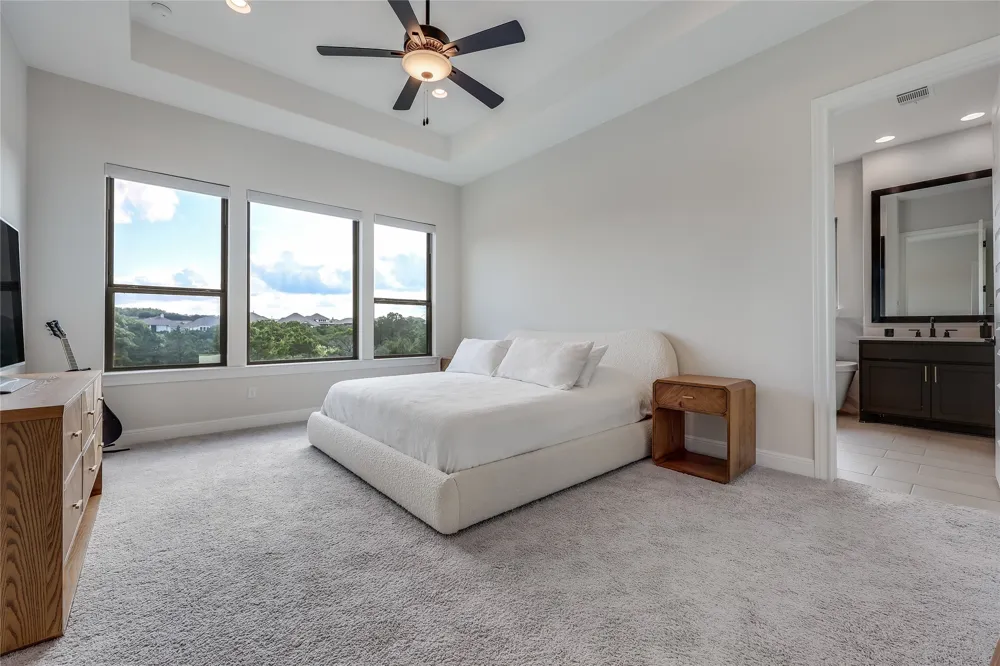 19520 Tranquility Falls Path Jonestown, TX 78645