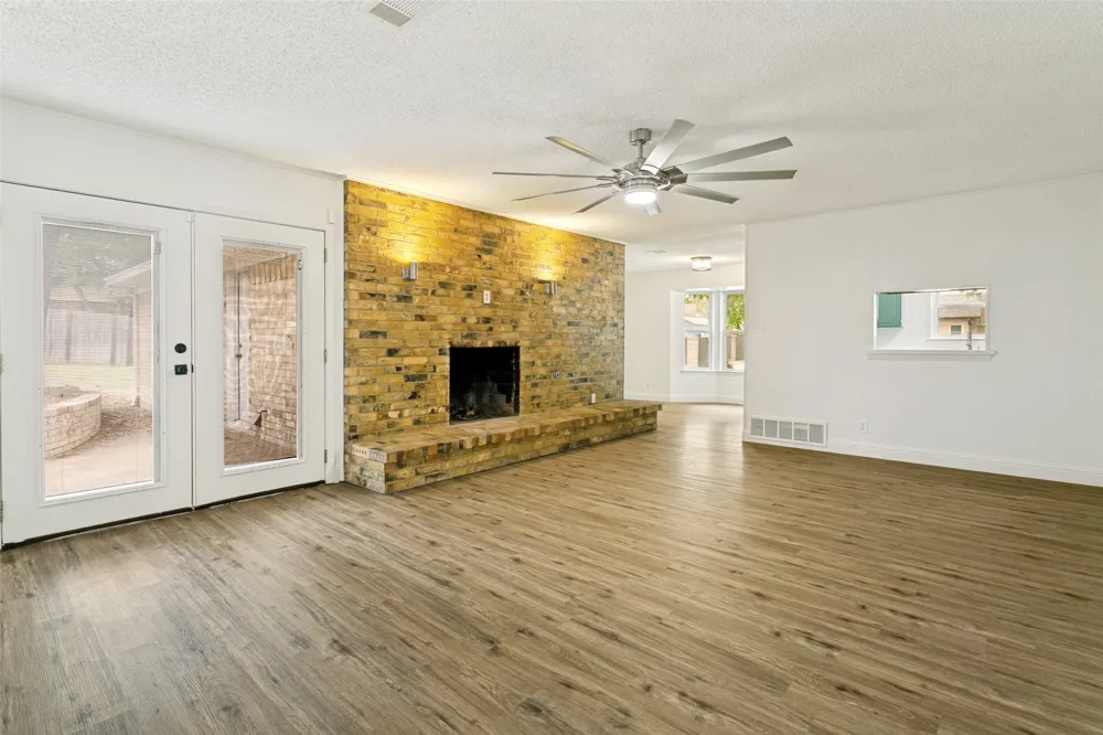 7449 Monterrey Drive Fort Worth, TX 76112