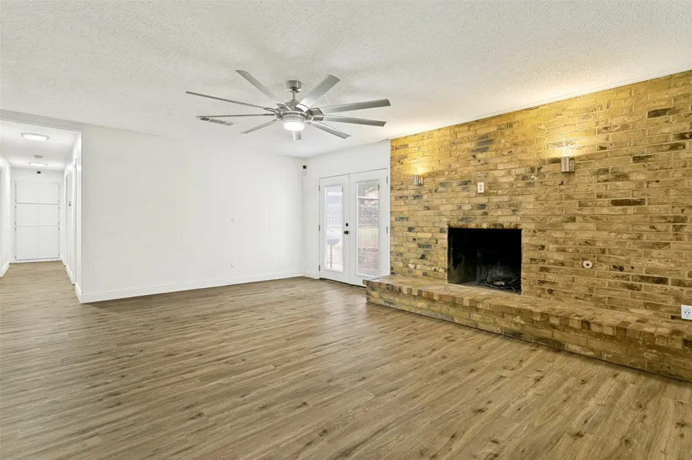 7449 Monterrey Drive Fort Worth, TX 76112