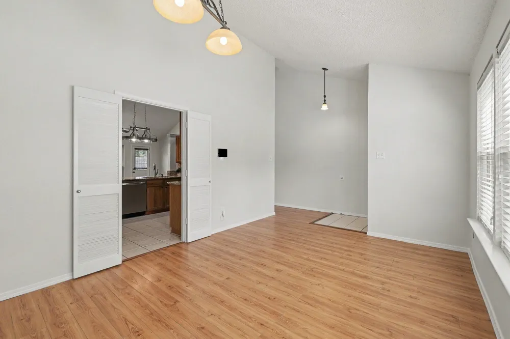2926 Hilltop Drive Euless, TX 76039