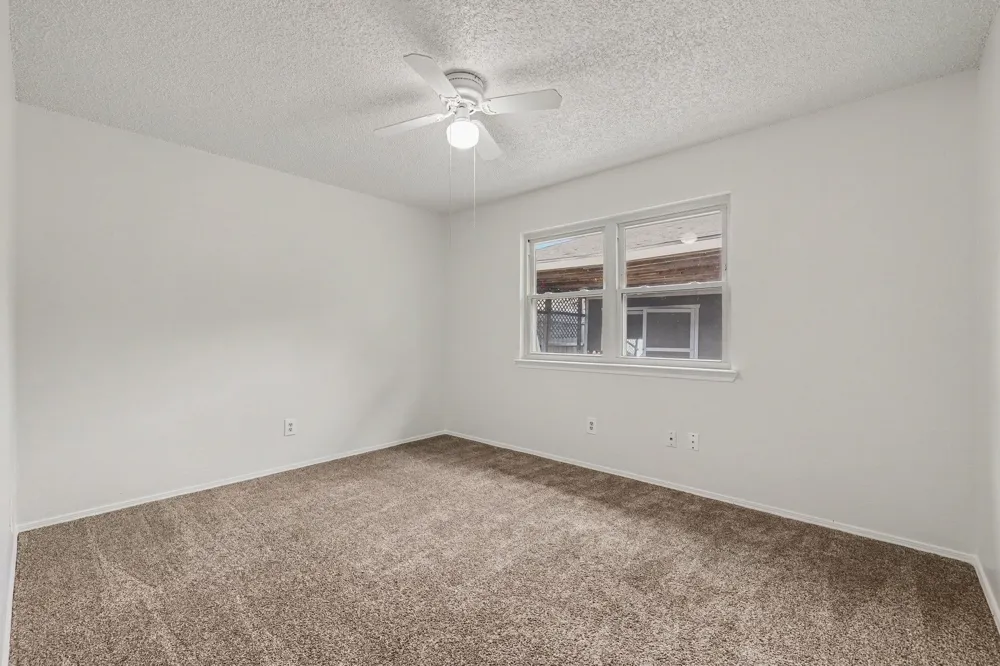 2926 Hilltop Drive Euless, TX 76039