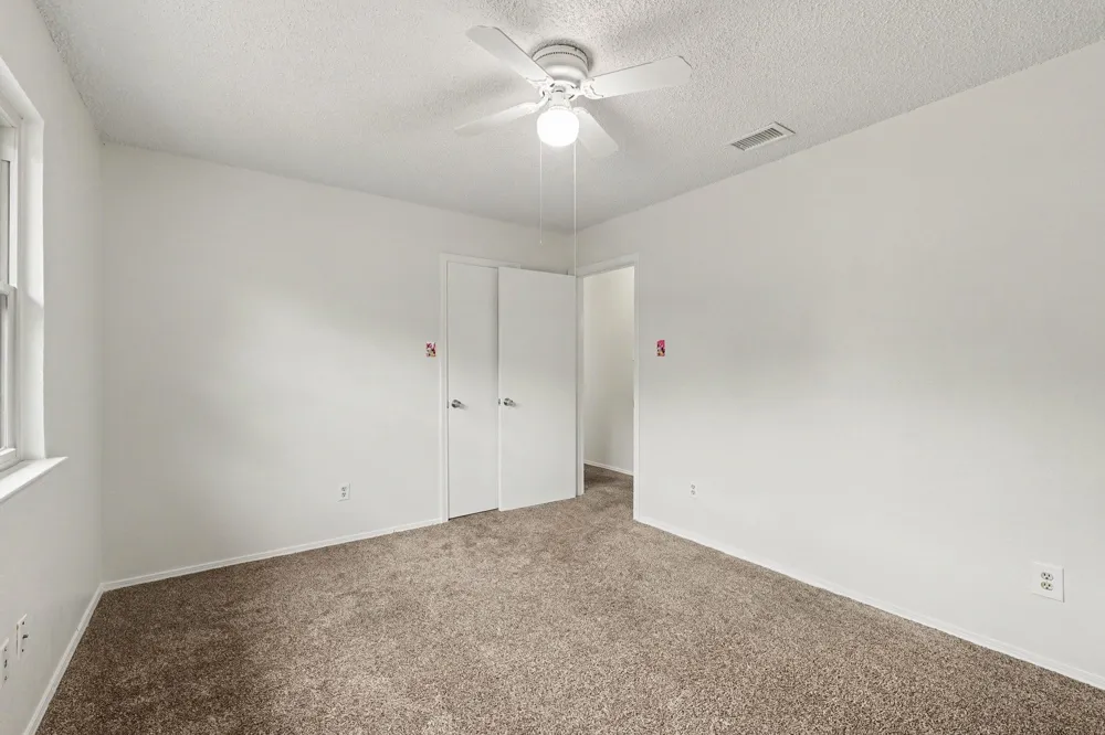 2926 Hilltop Drive Euless, TX 76039