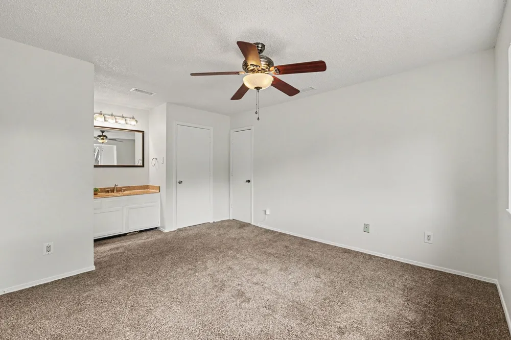 2926 Hilltop Drive Euless, TX 76039