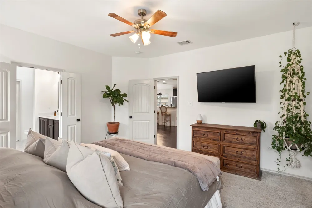 2189 Liriope Lane Waxahachie, TX 75165