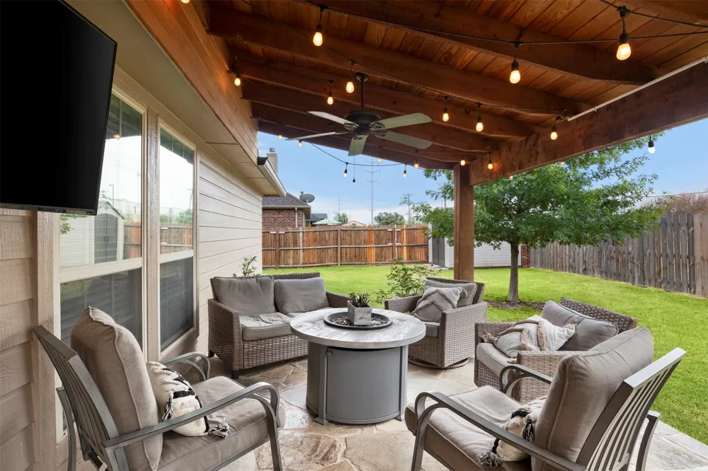 2189 Liriope Lane Waxahachie, TX 75165