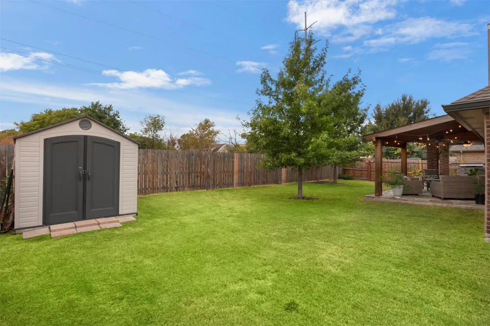 2189 Liriope Lane Waxahachie, TX 75165