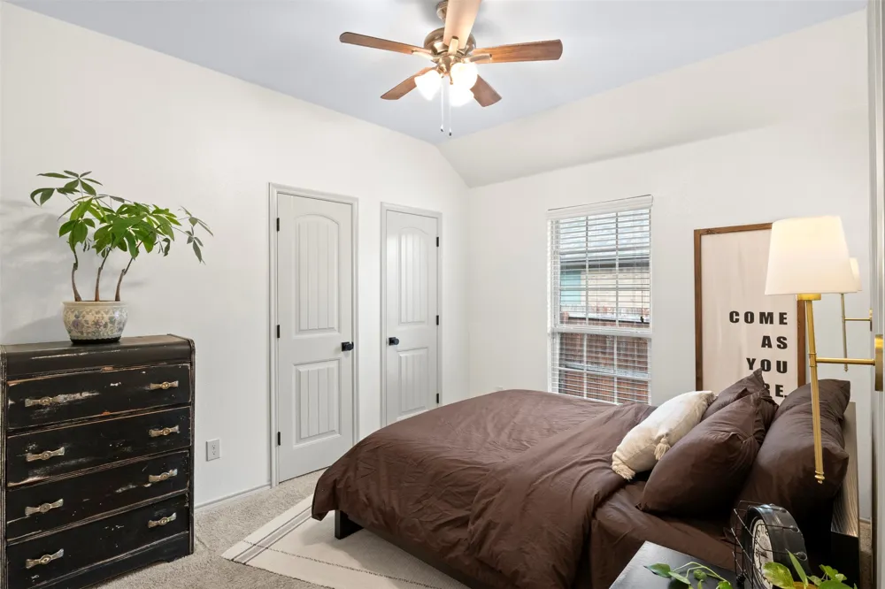2189 Liriope Lane Waxahachie, TX 75165