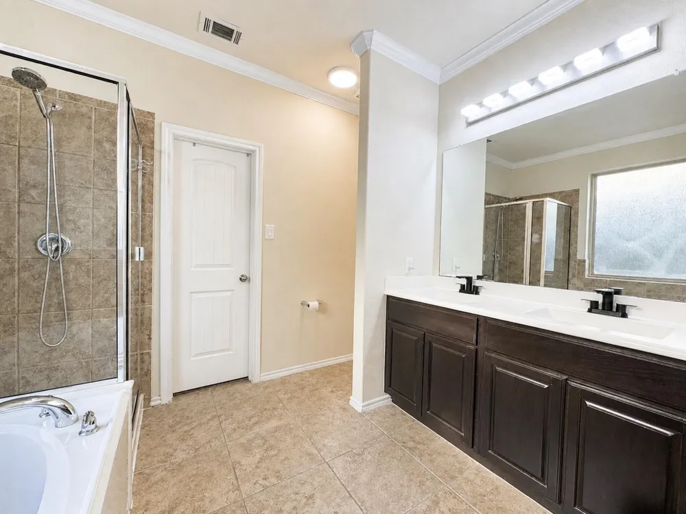 4319 Amaryllis Avenue Baytown, TX 77521