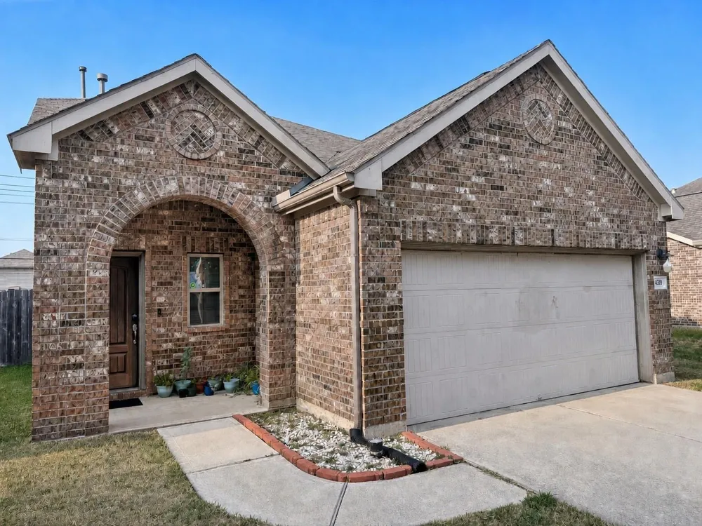 4319 Amaryllis Avenue Baytown, TX 77521