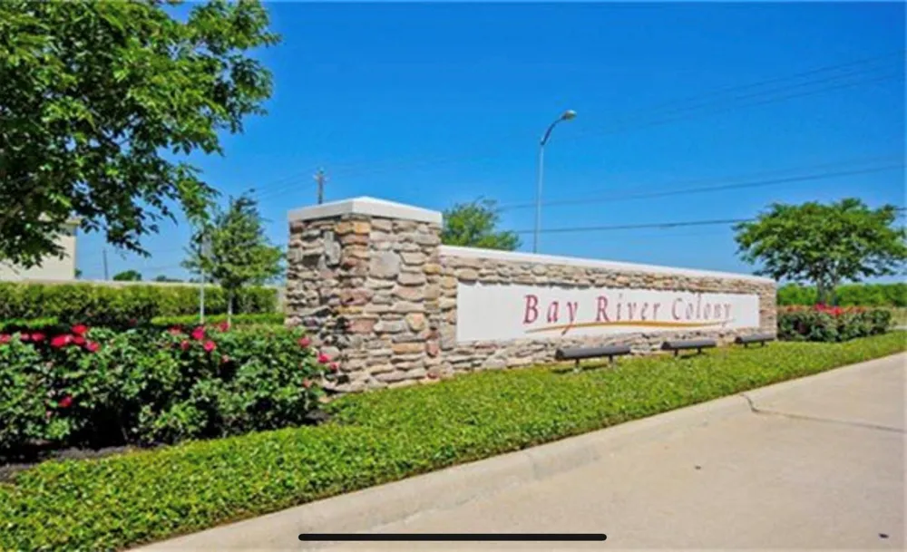 4319 Amaryllis Avenue Baytown, TX 77521