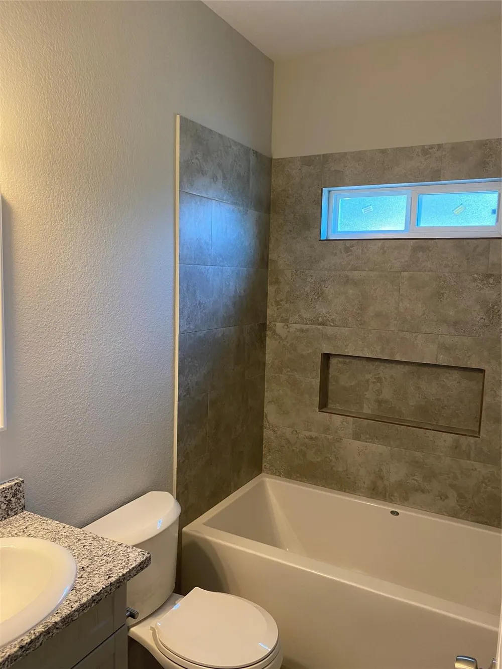 16871 W Ivanhoe Montgomery, TX 77316