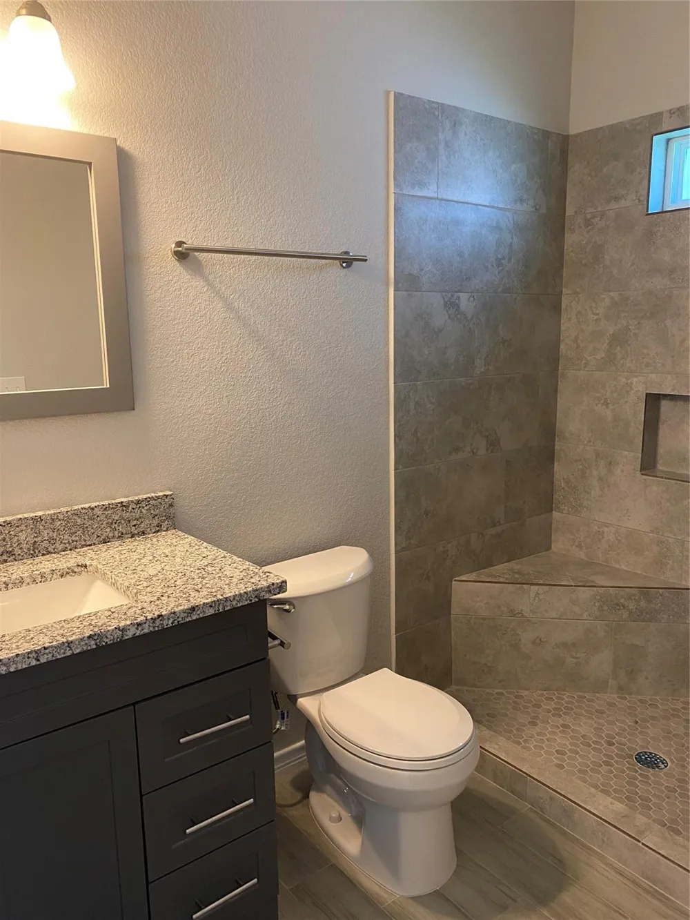 16871 W Ivanhoe Montgomery, TX 77316
