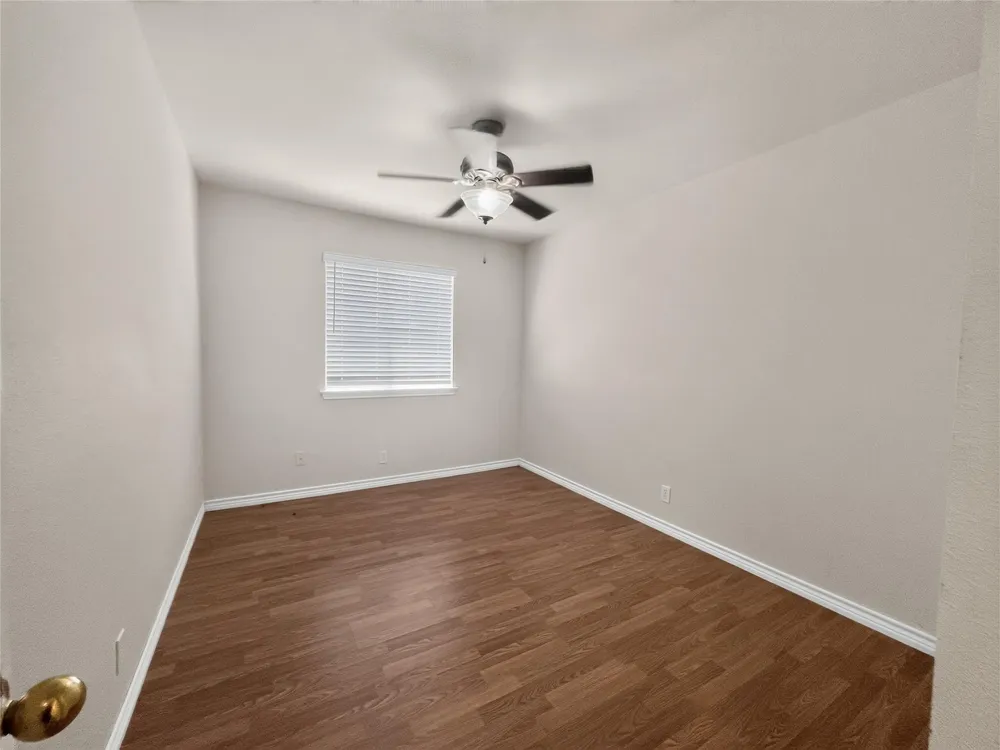 195 Musgrav Kyle, TX 78640