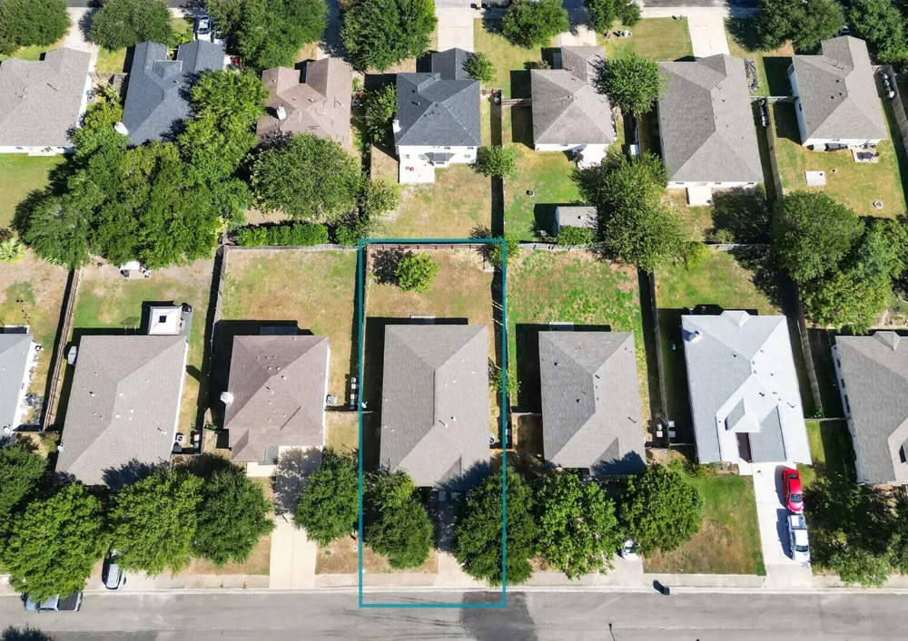 195 Musgrav Kyle, TX 78640