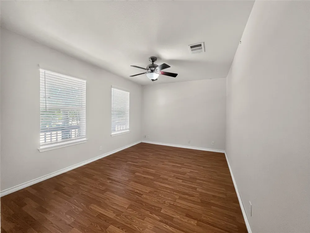 195 Musgrav Kyle, TX 78640