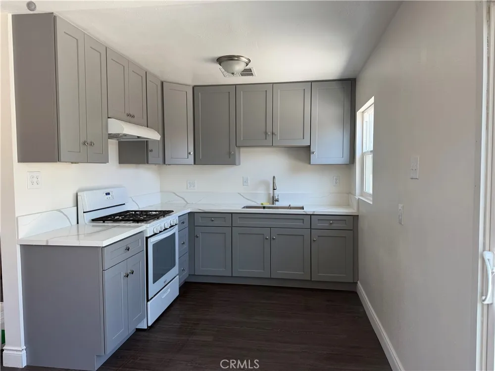 8437 Bruce Riverside, CA 92503