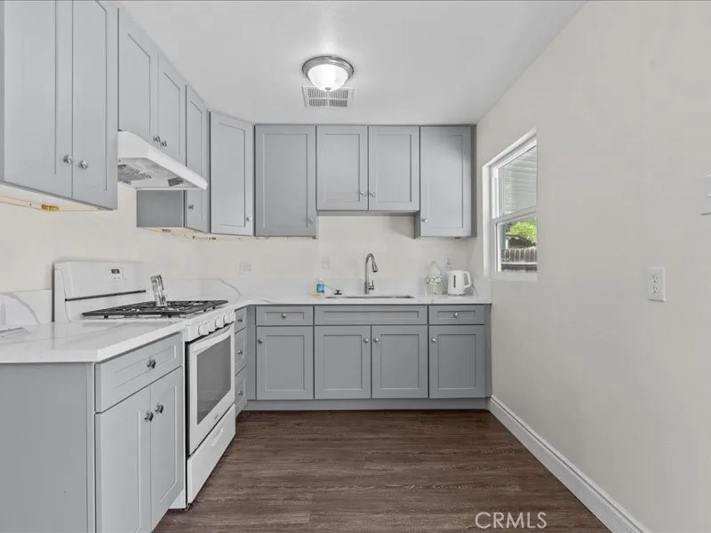 8437 Bruce Riverside, CA 92503