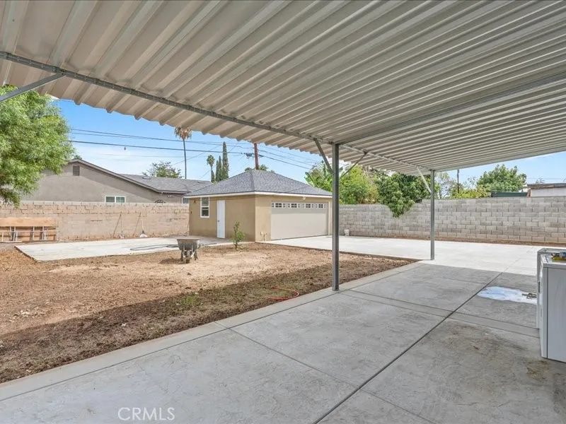 8437 Bruce Riverside, CA 92503
