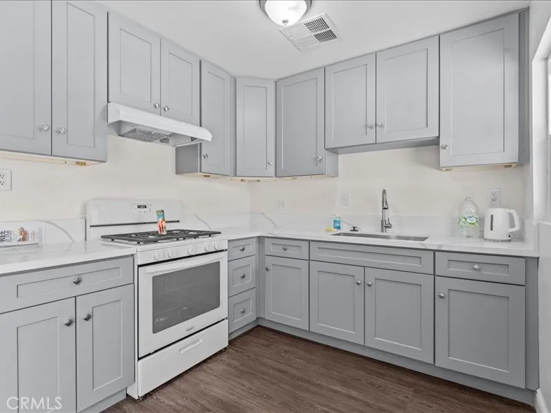8437 Bruce Riverside, CA 92503