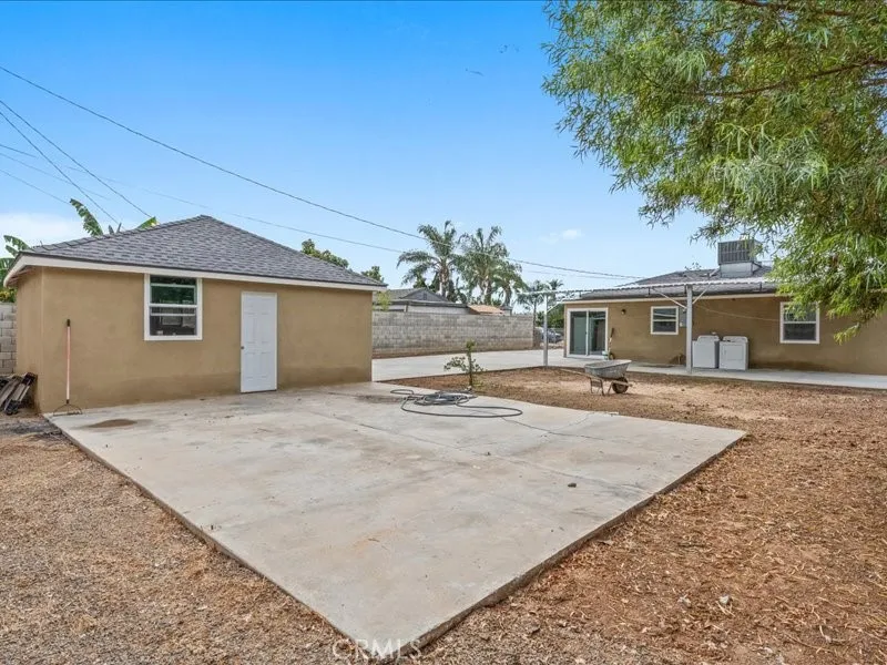 8437 Bruce Riverside, CA 92503