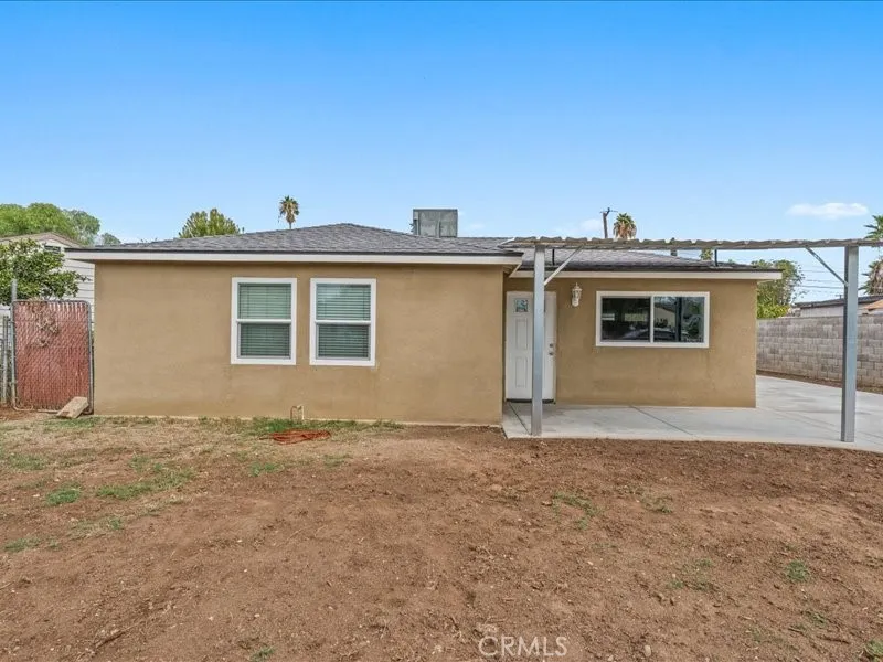8437 Bruce Riverside, CA 92503