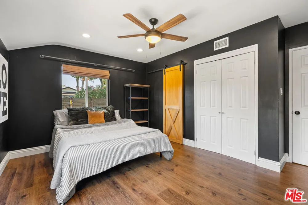 25202 Atwood Boulevard Santa Clarita, CA 91321