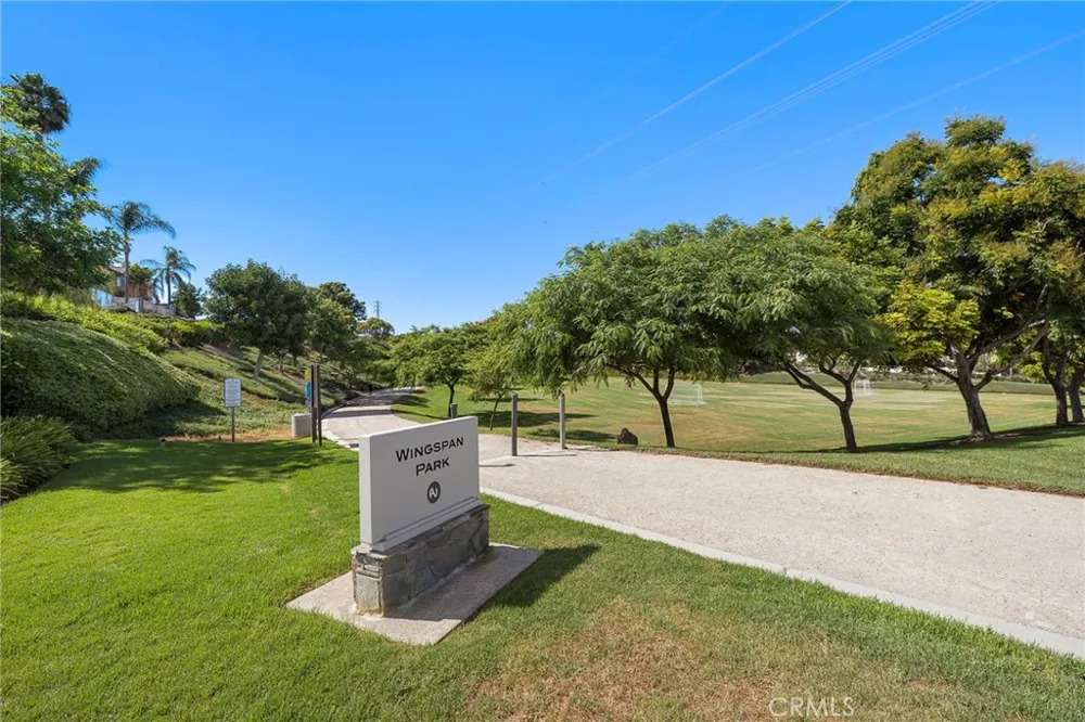 30 Sandbridge Aliso Viejo, CA 92656
