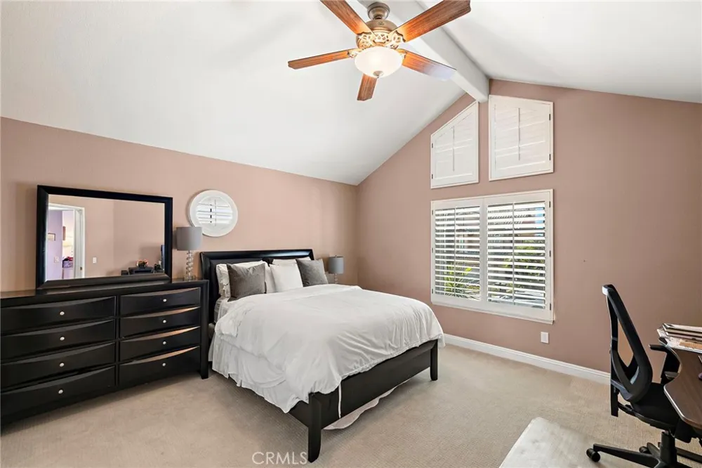 30 Sandbridge Aliso Viejo, CA 92656
