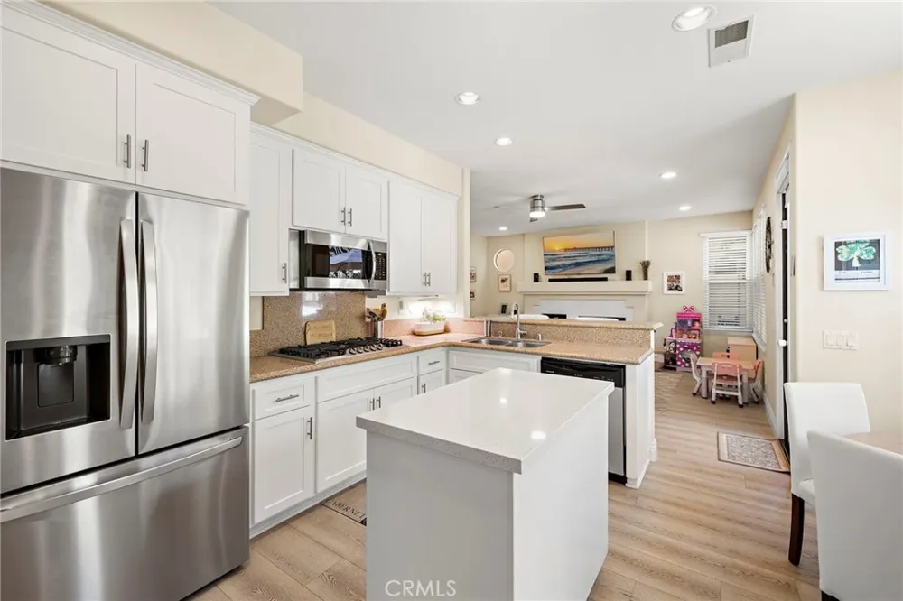 30 Sandbridge Aliso Viejo, CA 92656