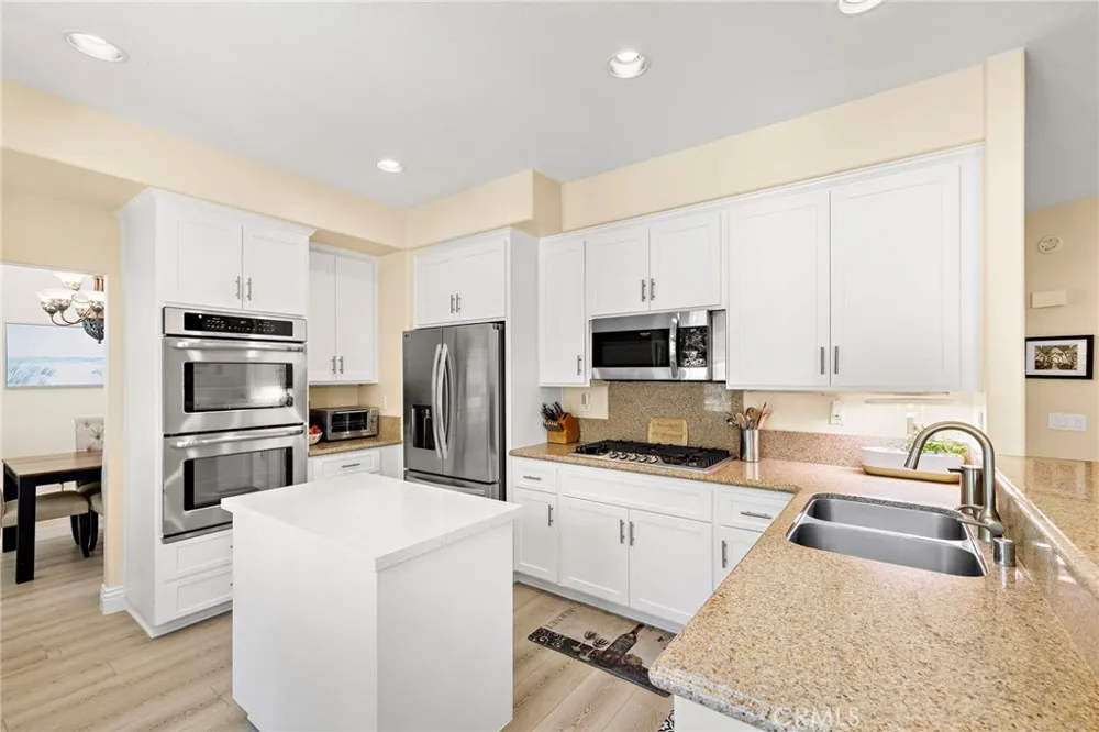 30 Sandbridge Aliso Viejo, CA 92656