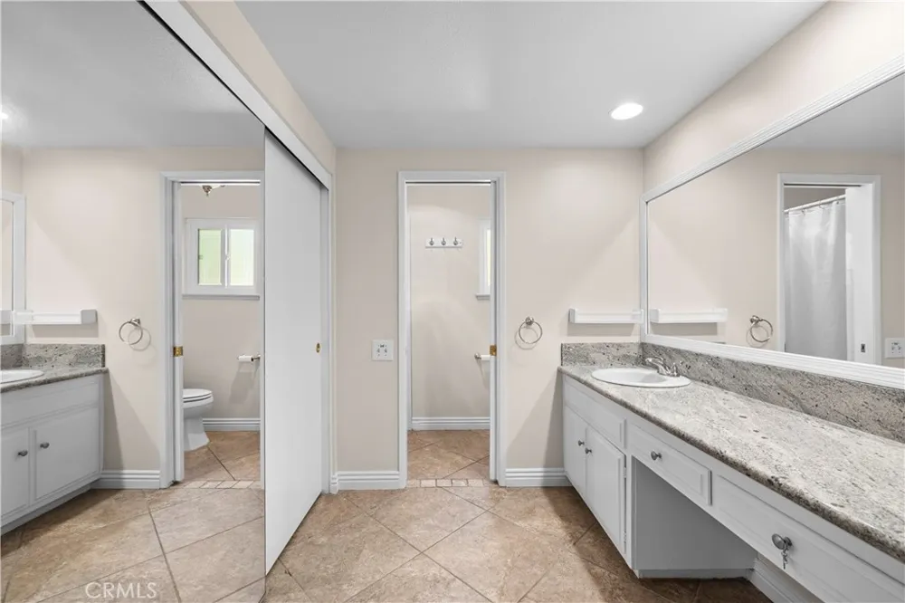 42827 Kilham Avenue Lancaster, CA 93534