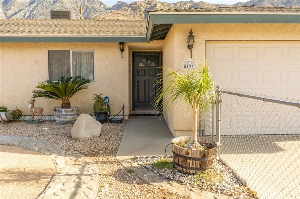 51961 Ida Cabazon, CA 92230