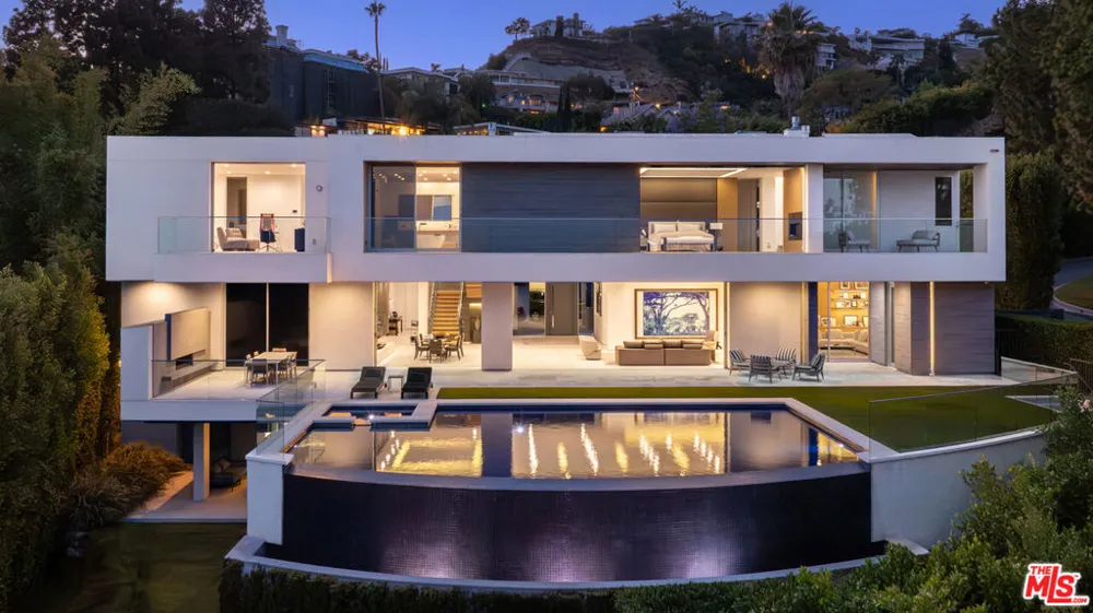1401 Londonderry Place Los Angeles, CA 90069