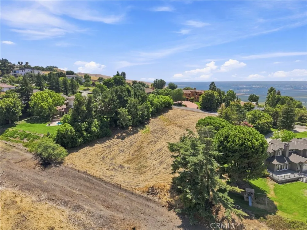 115-230-020-000 Exeter, CA 93221