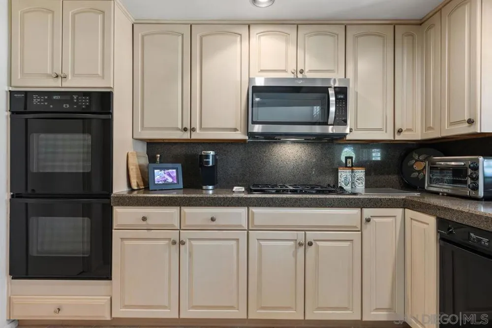 623 Camino Catalina Solana Beach, CA 92075