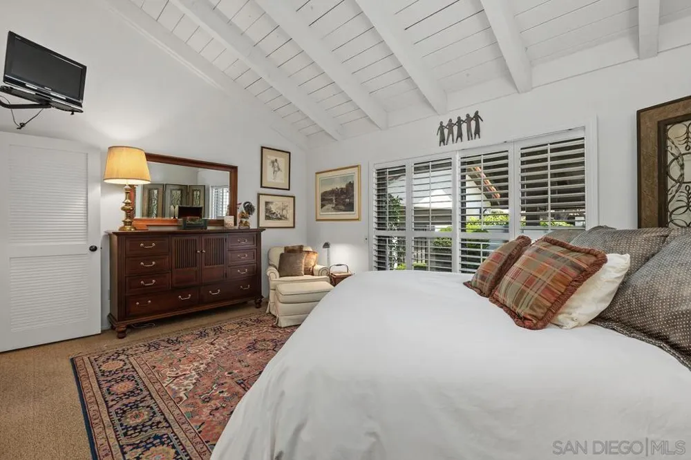 623 Camino Catalina Solana Beach, CA 92075