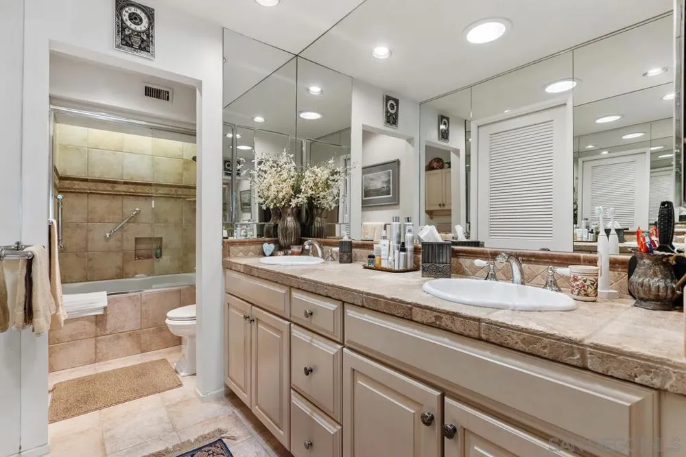 623 Camino Catalina Solana Beach, CA 92075