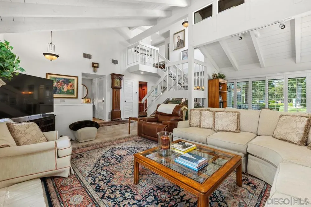623 Camino Catalina Solana Beach, CA 92075