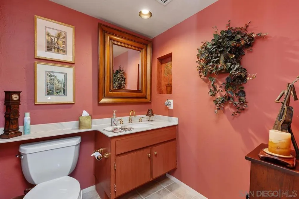 623 Camino Catalina Solana Beach, CA 92075