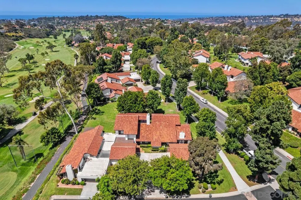623 Camino Catalina Solana Beach, CA 92075
